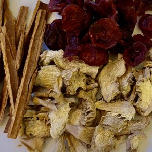 Lauretta's British Ginger Cranberry T