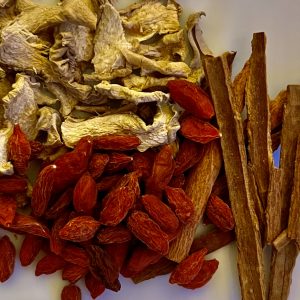 Lauretta's British Ginger Goji Berry T
